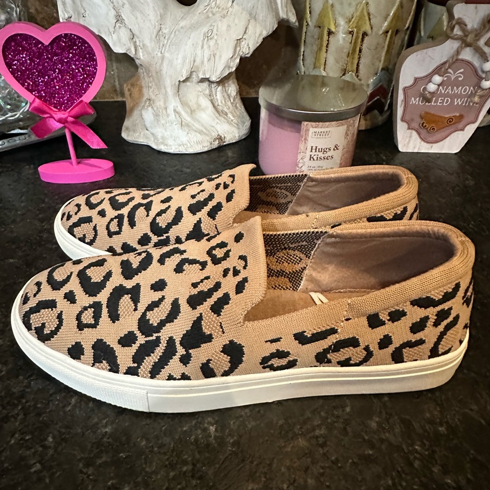Old Navy Tan and Black Leopard Slip-On Sneakers - Picture 4 of 6